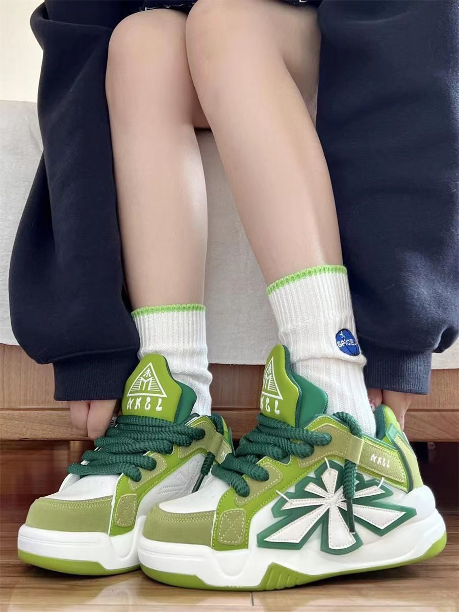 Chaussures de papa à semelle épaisse