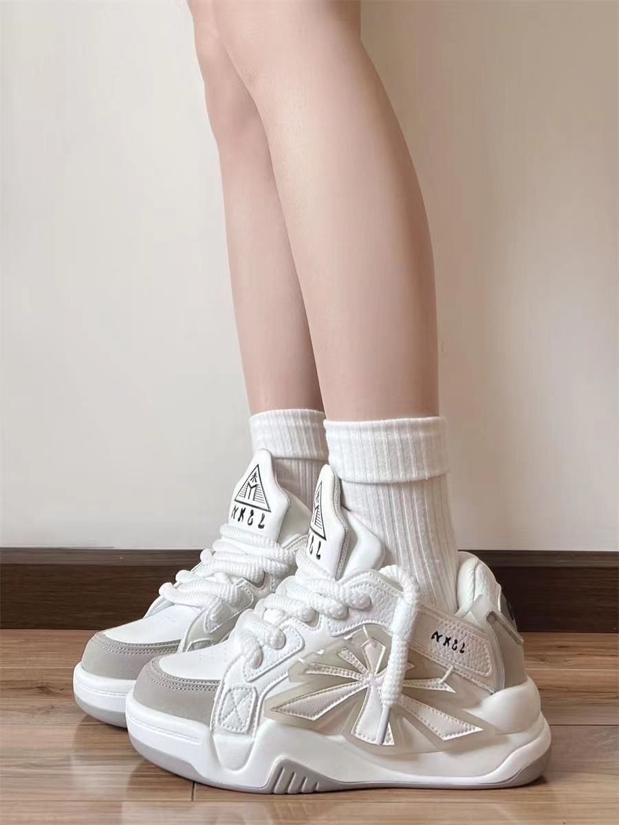 Chaussures de papa à semelle épaisse