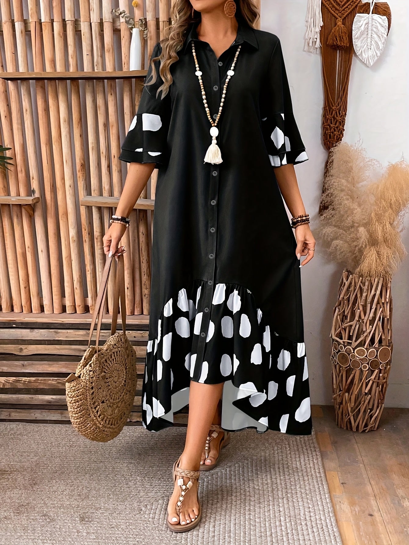 Robe Élégante à Pois avec Boutons