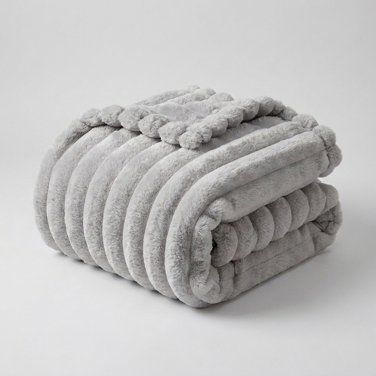 CLOUDHARE Plüschdecke aus Kaninchen-Milchvelours – Passendes Set aus Decke und 2 Kissenbezügen