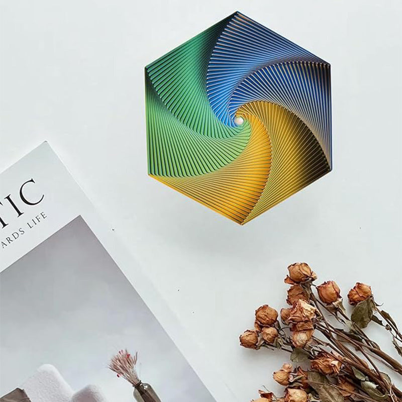 Hračka na mačkání s hexagonálními fraktálními vzory pro relaxaci a soustředění