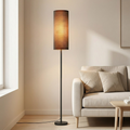 LED-Stehlampe mit drei Farbtemperaturen und praktischem Fußschalter für einfache Bedienung
