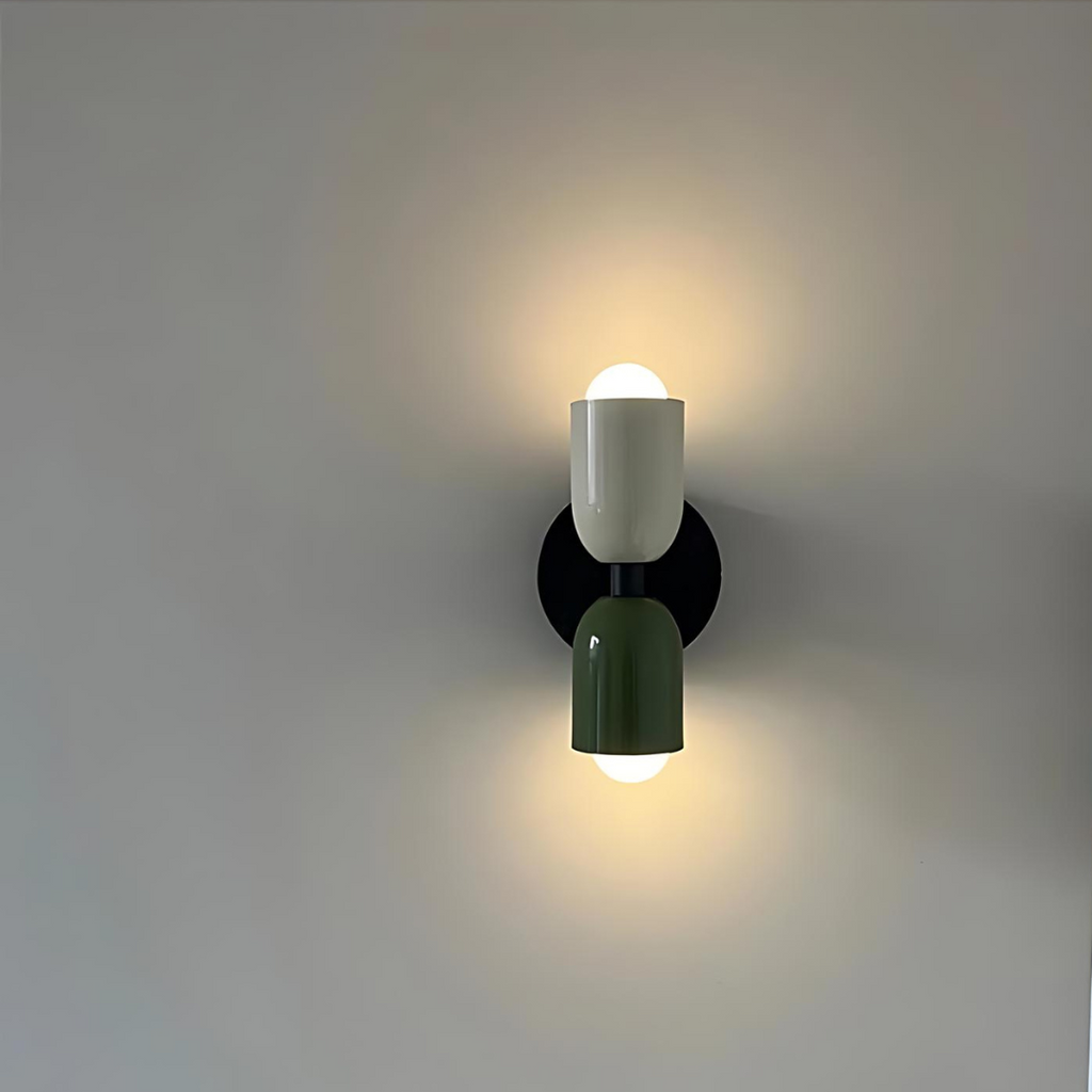 Cremefarvet væglampe med to E27-LED-pærer, varm hvid, metalarmatur