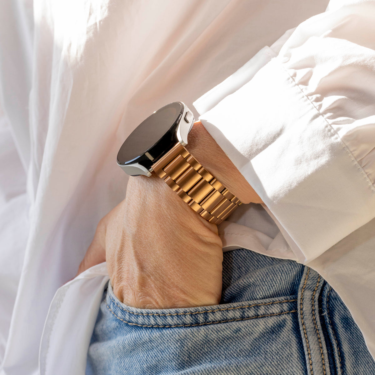 سوار Samsung Galaxy Watch 4 مقاس 40 مم من الفولاذ المقاوم للصدأ — ذهبي وردي