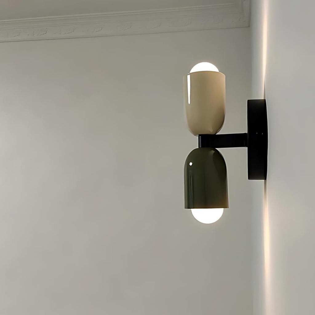 Cremefarvet væglampe med to E27-LED-pærer, varm hvid, metalarmatur