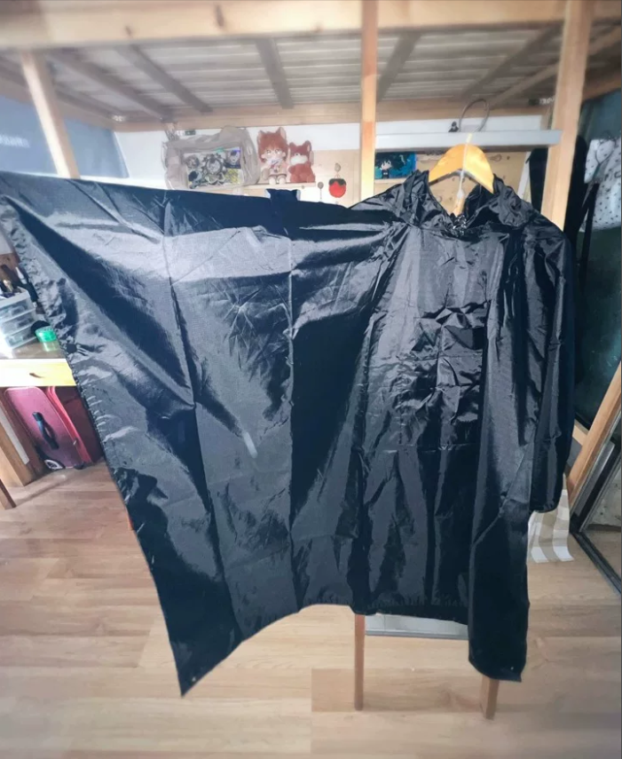 3-in-1-wasserdichter Regenponcho mit Kapuze - Abdeckung für Plane und Schlafsack