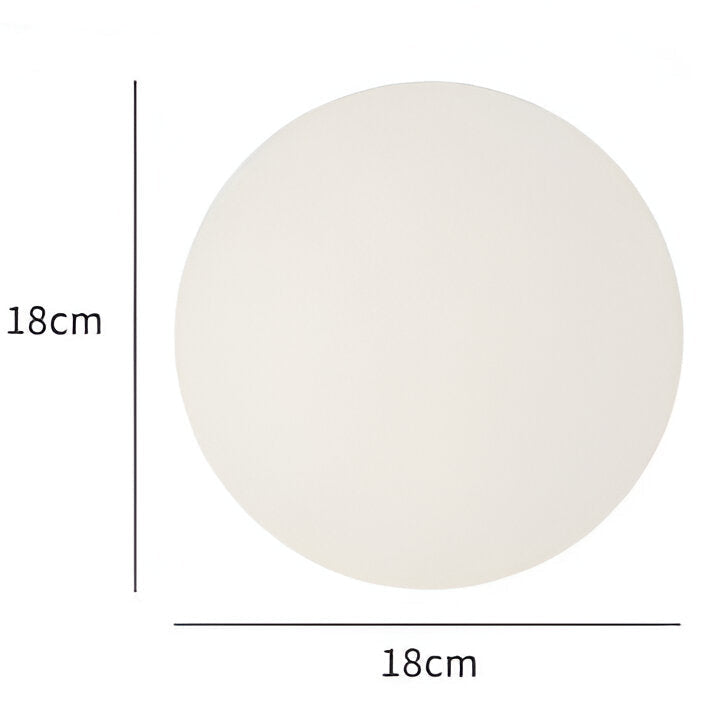 Væglampe med mat glasskugle til minimalistiske Japandi-interiører