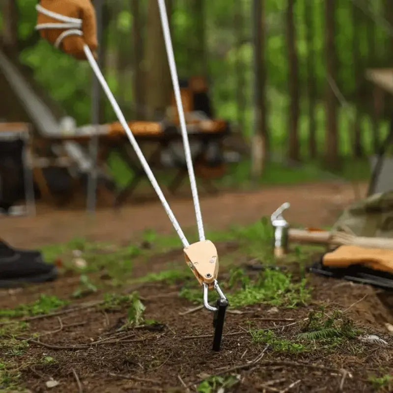 Versatile 4M Guy Line With Carabiners And Reflective Threads For Tents And Tarps