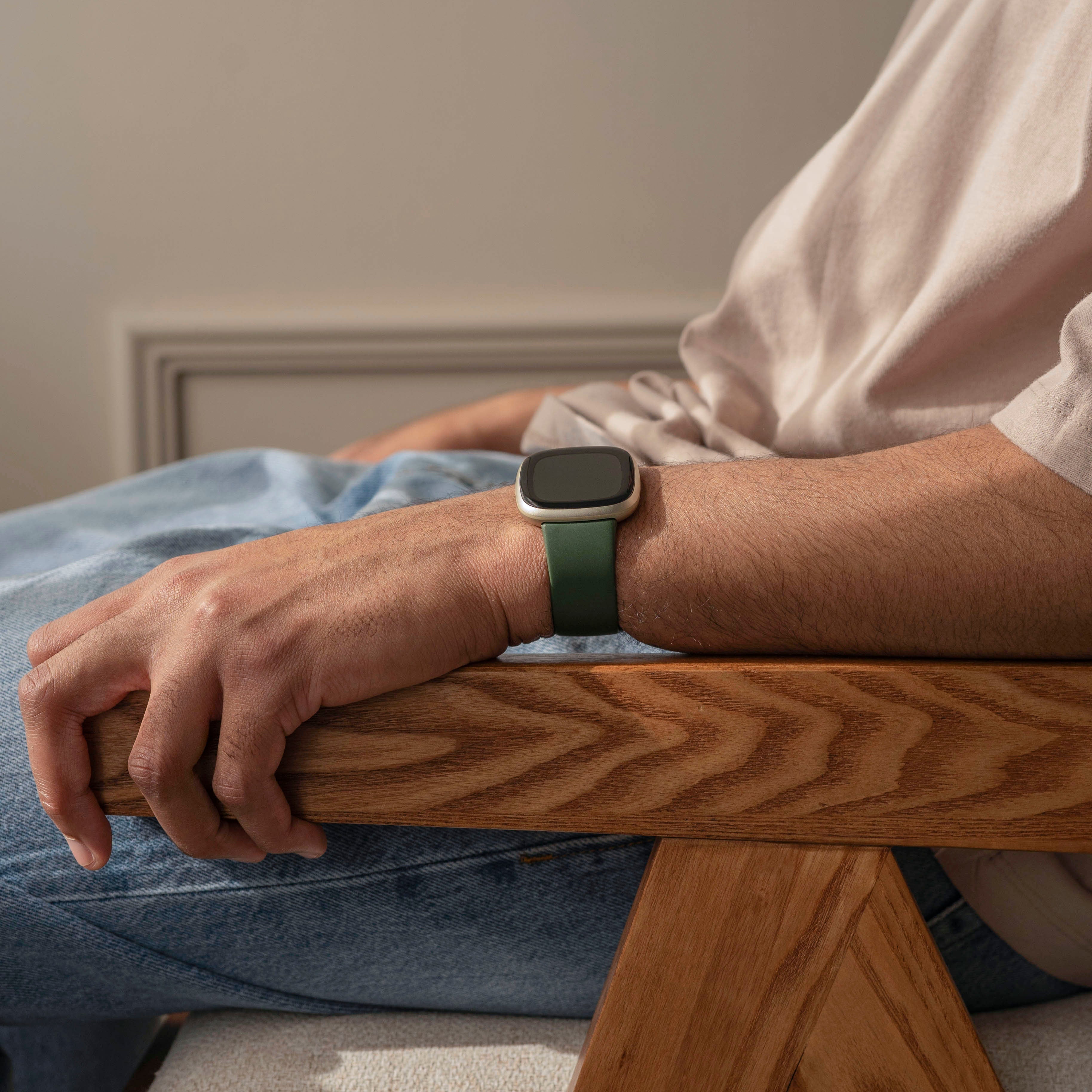 Klassisk silikonerem til Fitbit Versa 3, mørkegrøn