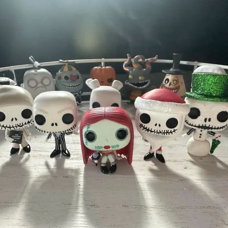 NIGHTMAREJOY 24 figurás Pocket Pops adventi naptár — hátborzongató karácsonyi visszaszámláló dekoráció