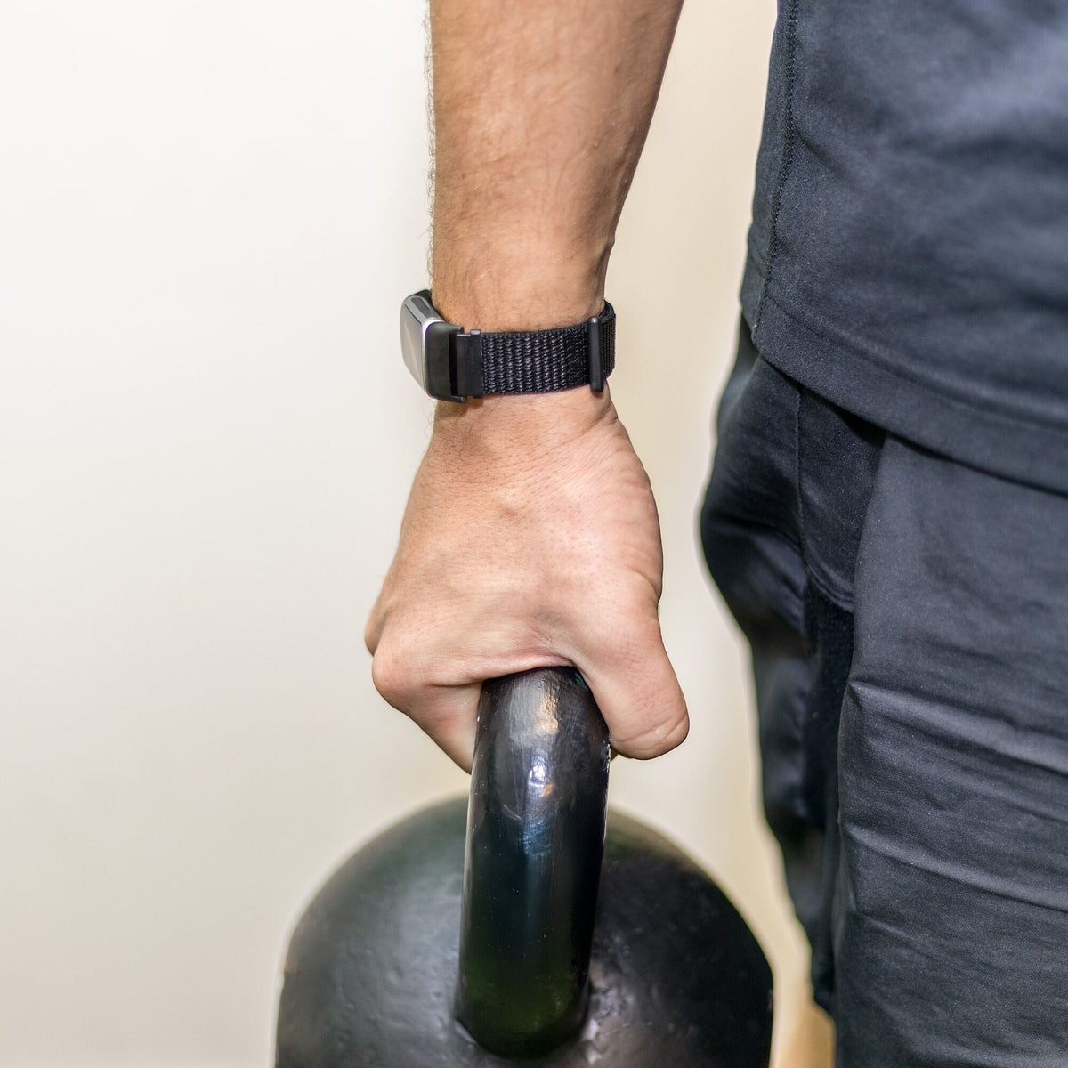 Kompatibilní černý nylonový náhradní řemínek pro Fitbit Charge 6
