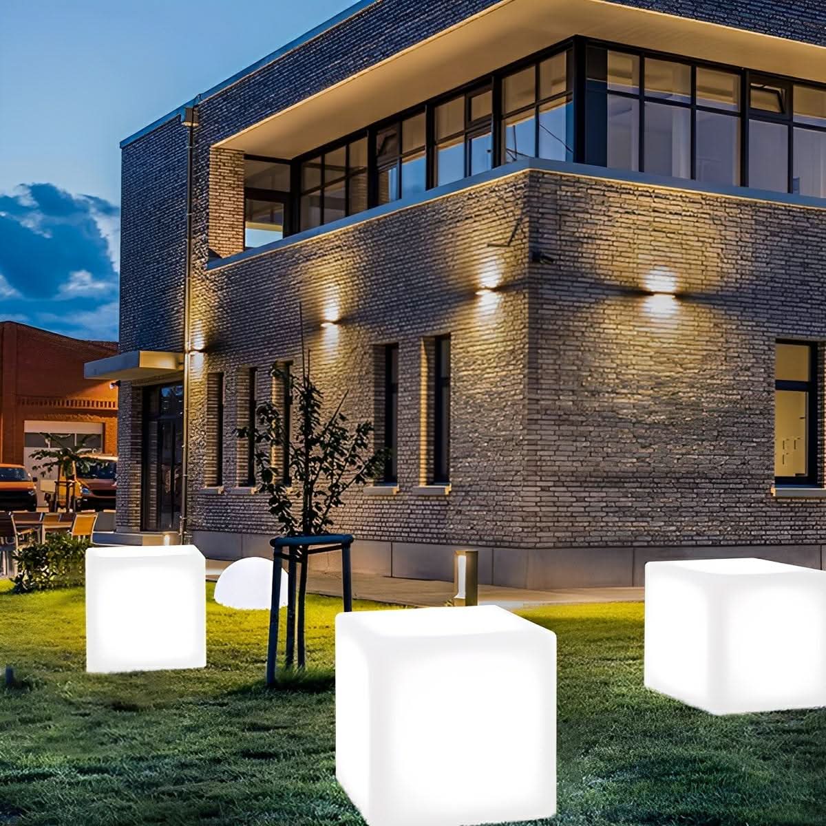 CUBECREST kubusvormige vloerlamp voor buiten - RGB-verlichting, afstandsbediening, dimbaar en weerbestendig ontwerp