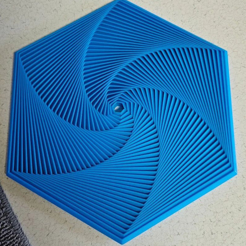 Hračka na mačkání s hexagonálními fraktálními vzory pro relaxaci a soustředění