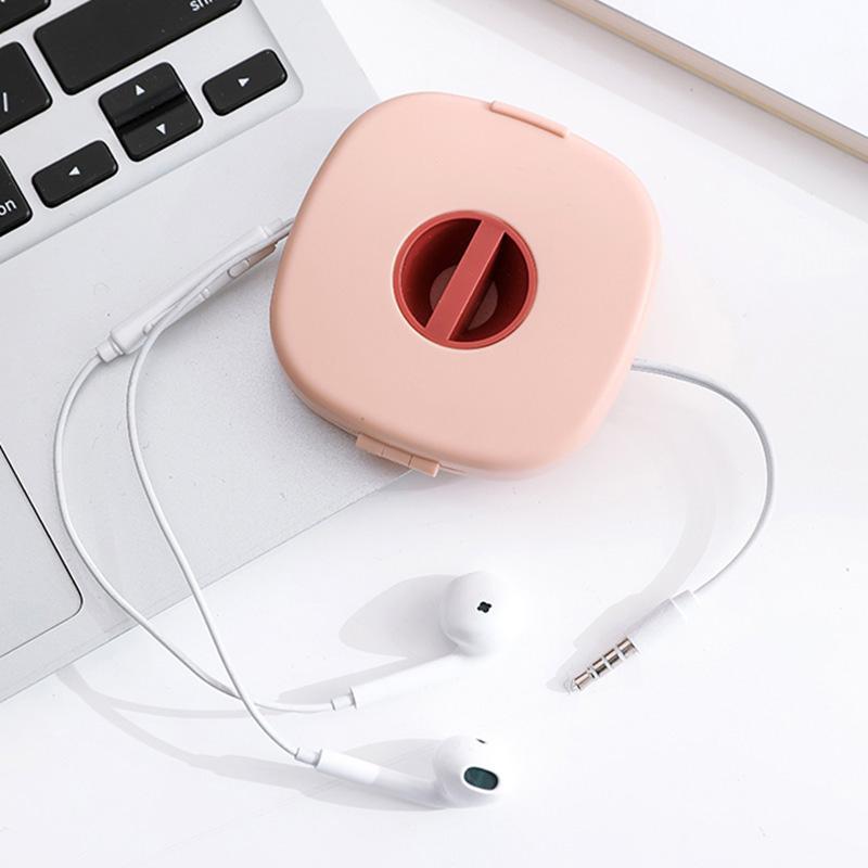 2-in-1 ケーブル巻き取り機能付きスマホスタンド - コンパクトなケーブルオーガナイザー