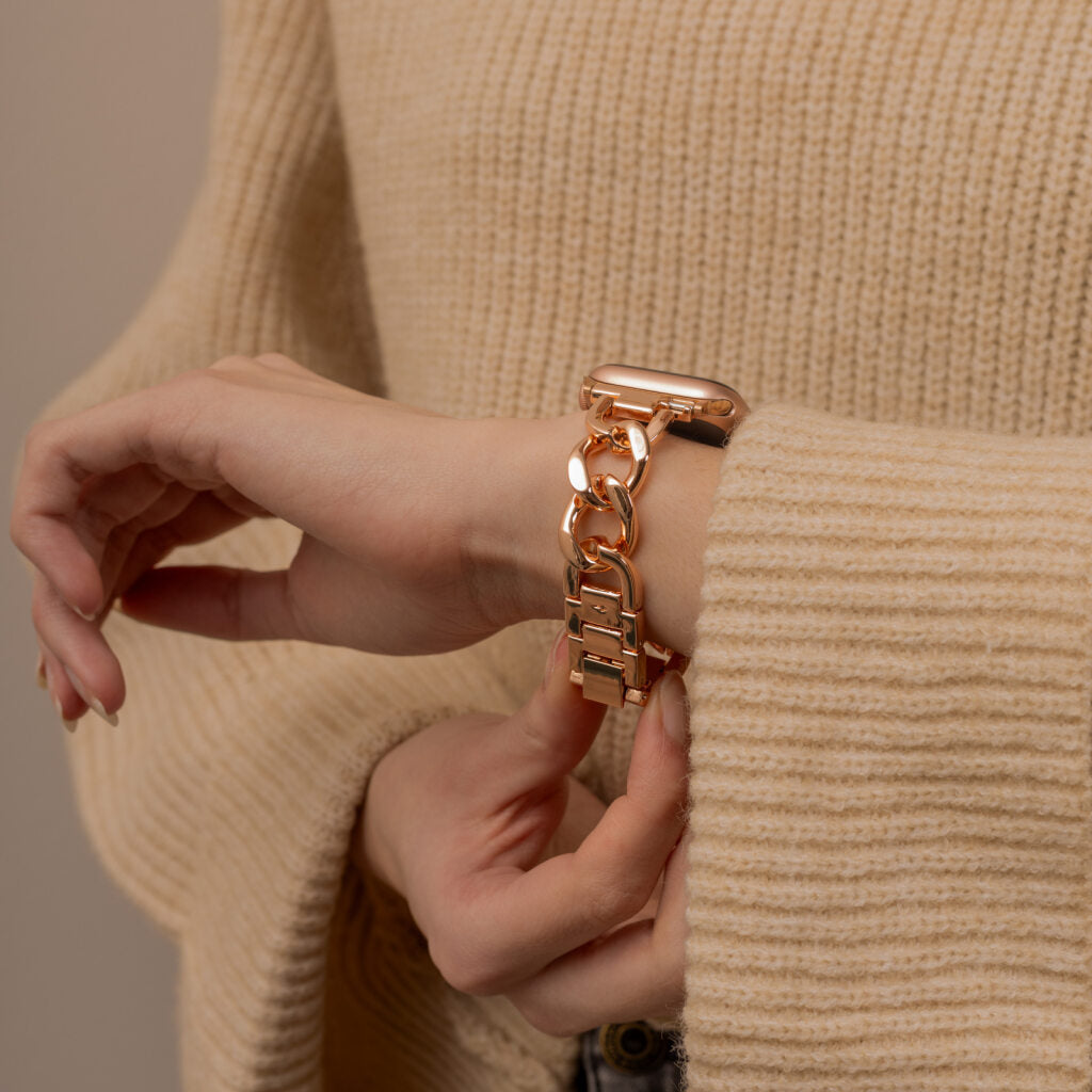 Řemínek z nerezové oceli v růžově zlaté barvě pro Apple Watch