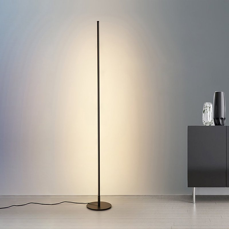 Floor Lamp From LuxeGlow With Remote Dimming For Brightness And Color Temperature Control