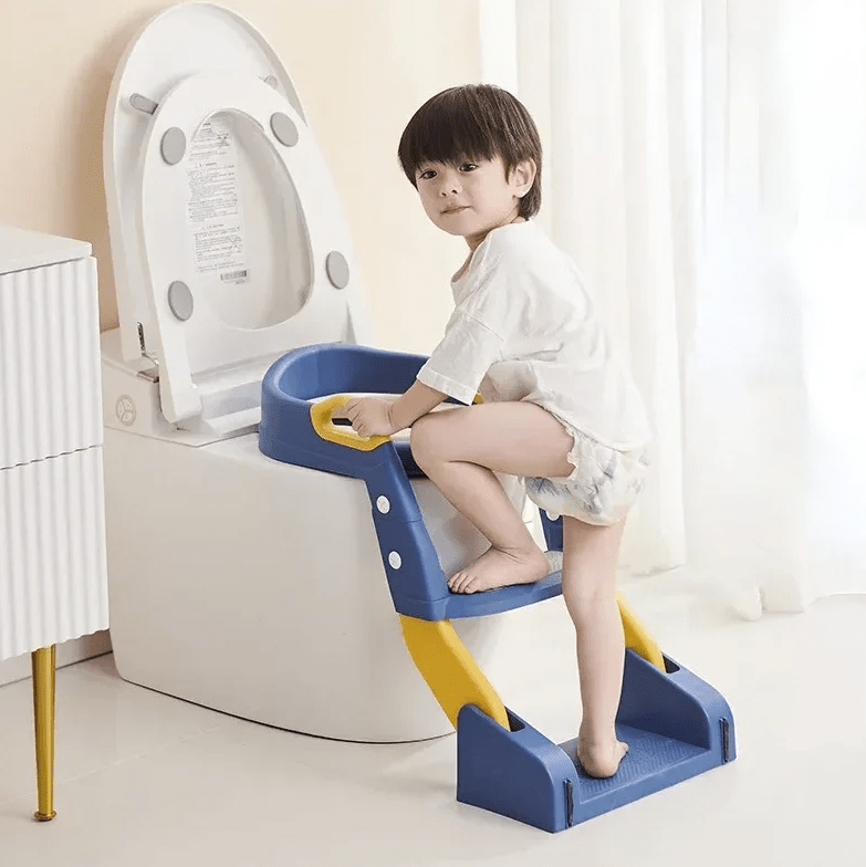 BrightPath ergonomisk pottränare — bekvämt konturerat säte, design med säkert stöd