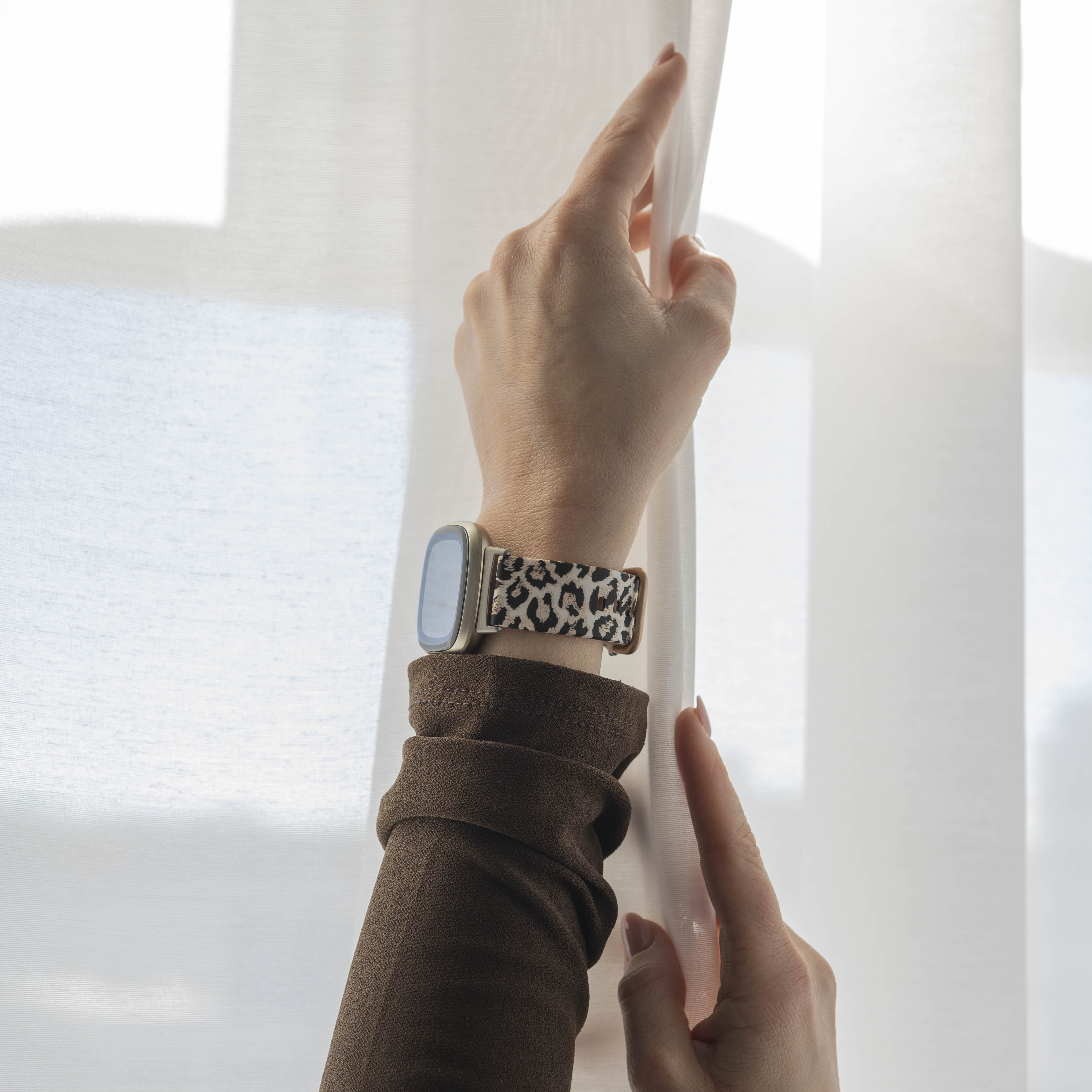سوار بديل من Lucky Leopard لجهاز Fitbit Versa 3