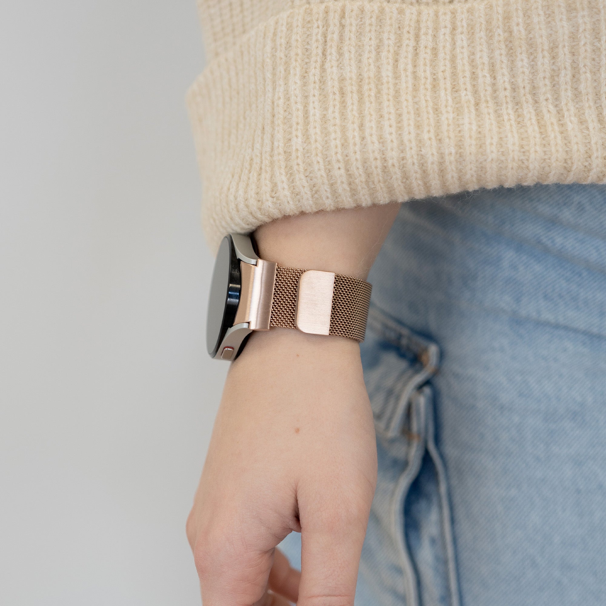 Samsung Galaxy Watch 4 -milanolainen ranneke — 40 mm, yhdellä painalluksella, ruusukulta