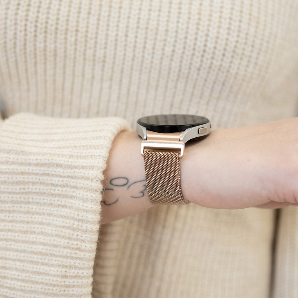 Samsung Galaxy Watch 6 40 mm Roségold mit Mailänder Armband — Befestigung per Knopfdruck