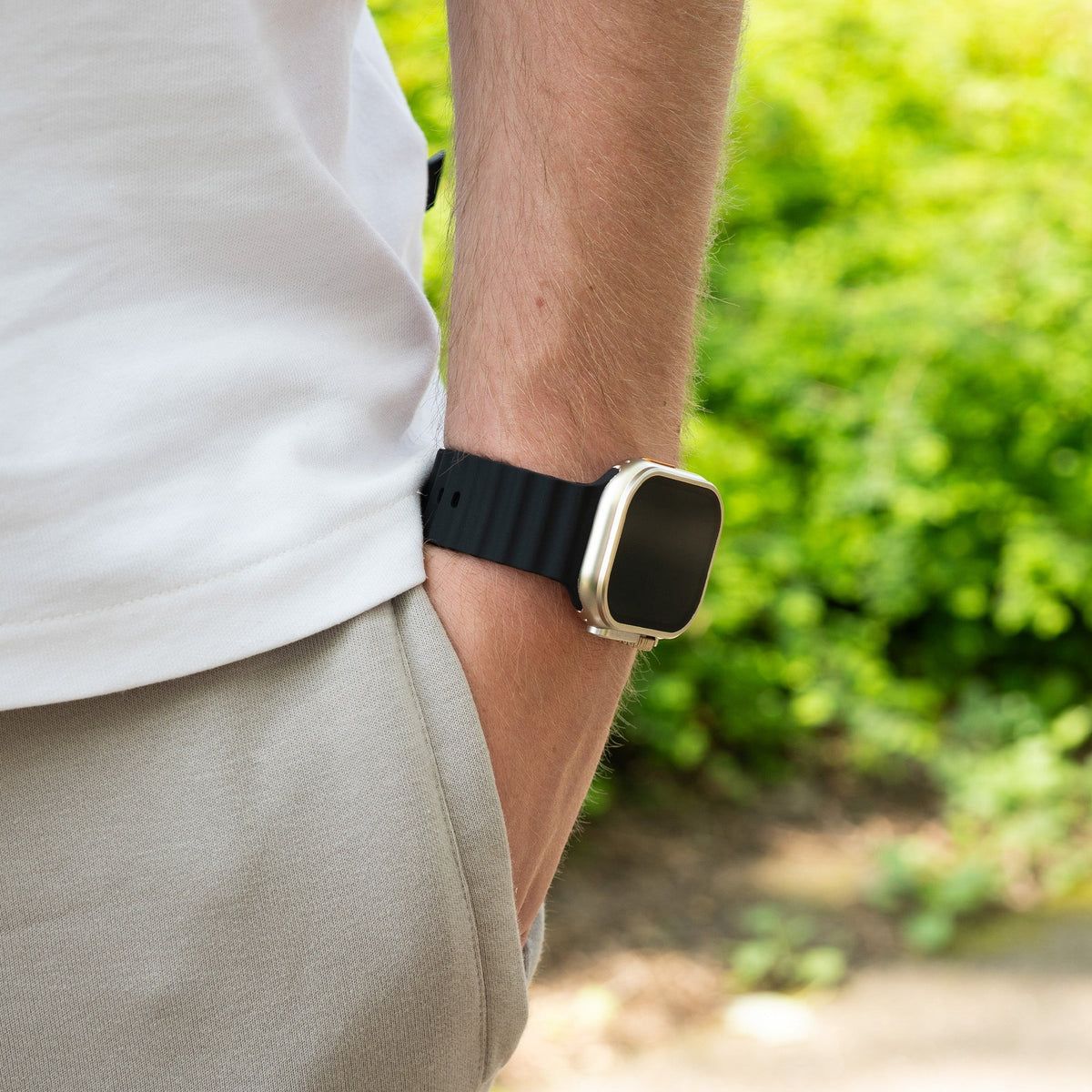 Řemínek Ocean kompatibilní s Apple Watch — černý