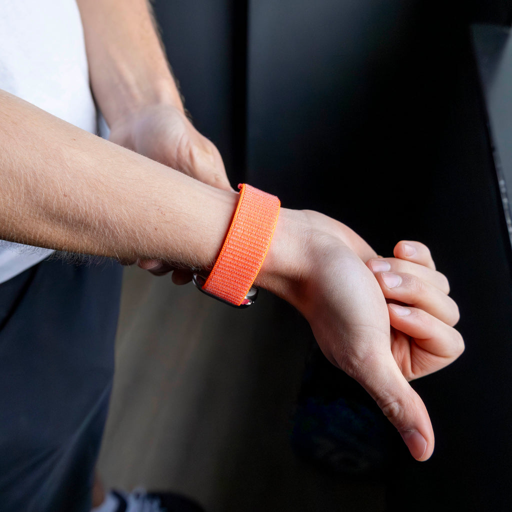 Orangefärgat vävt nylonarmband för Apple Watch