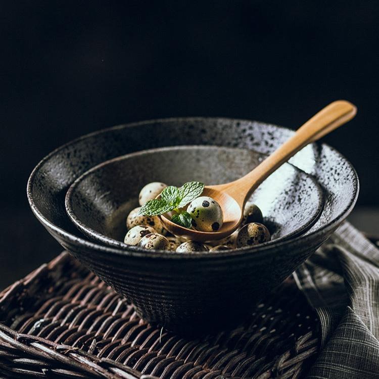 Handgefertigte japanische Keramik-Ramenschüssel aus der Artisan-Kollektion