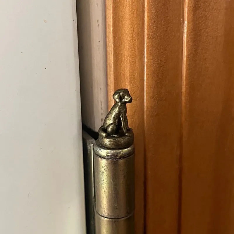 Vintage Bronze Door Hinge Art — Magnetic Design, Retro Sculptural Finish