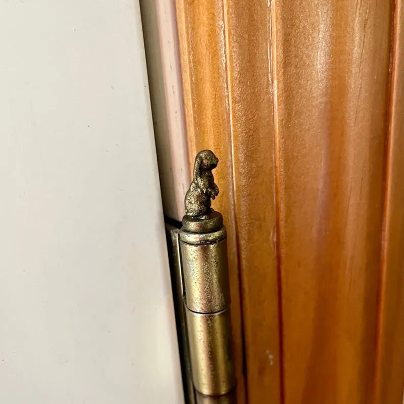 Vintage Bronze Door Hinge Art — Magnetic Design, Retro Sculptural Finish