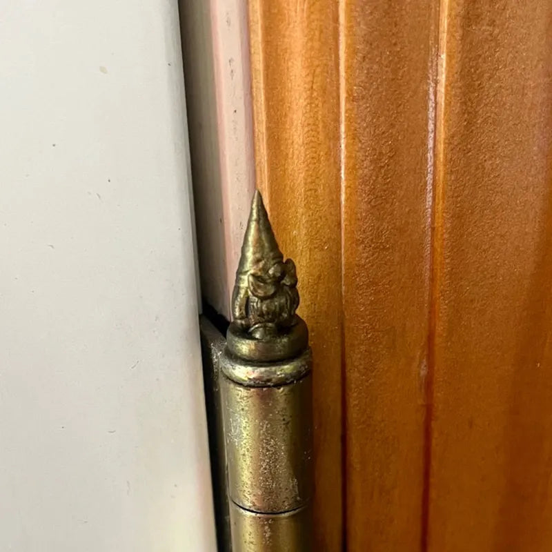 Vintage Bronze Door Hinge Art — Magnetic Design, Retro Sculptural Finish