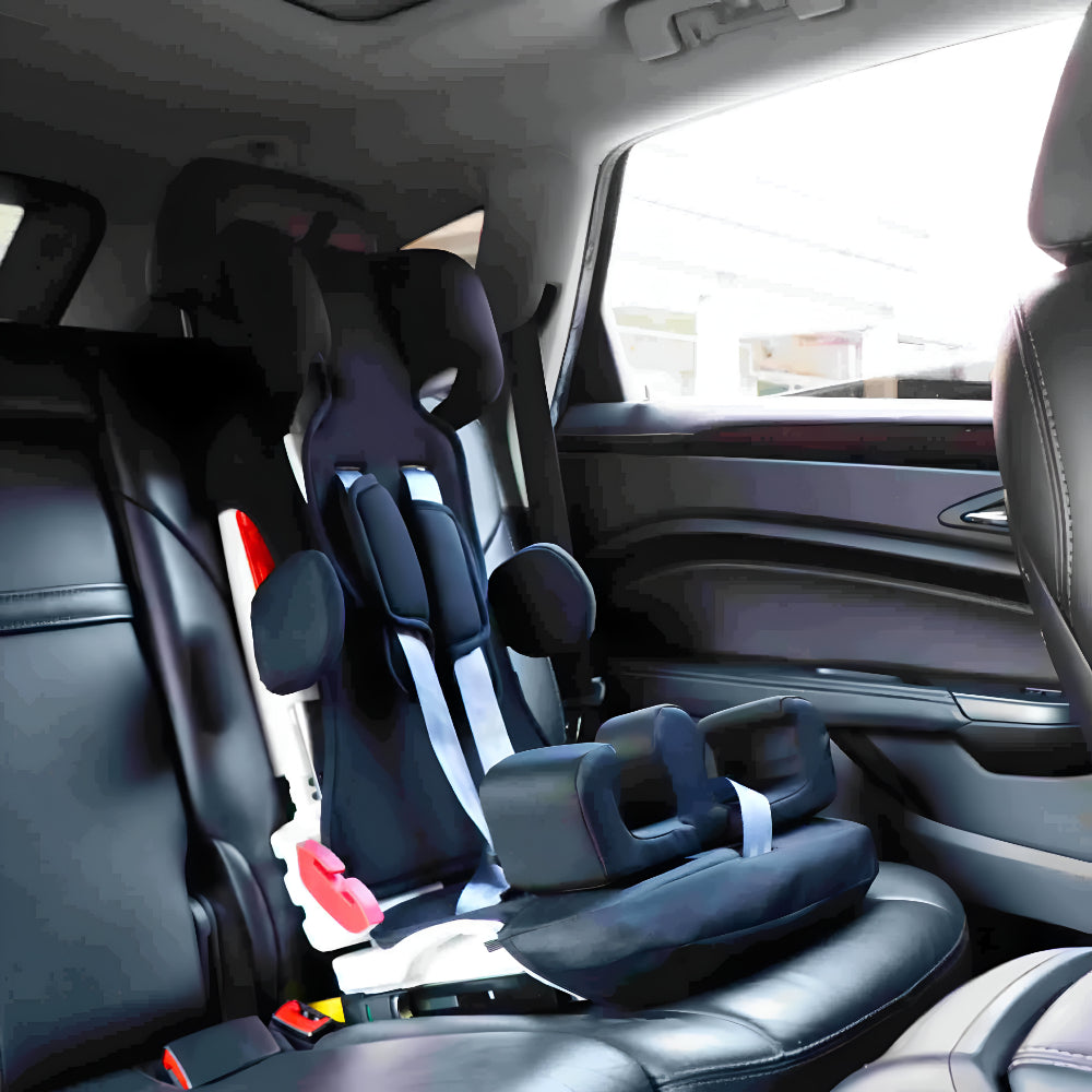 Adjustable Child Car Seat With Five-Point Harness In Black