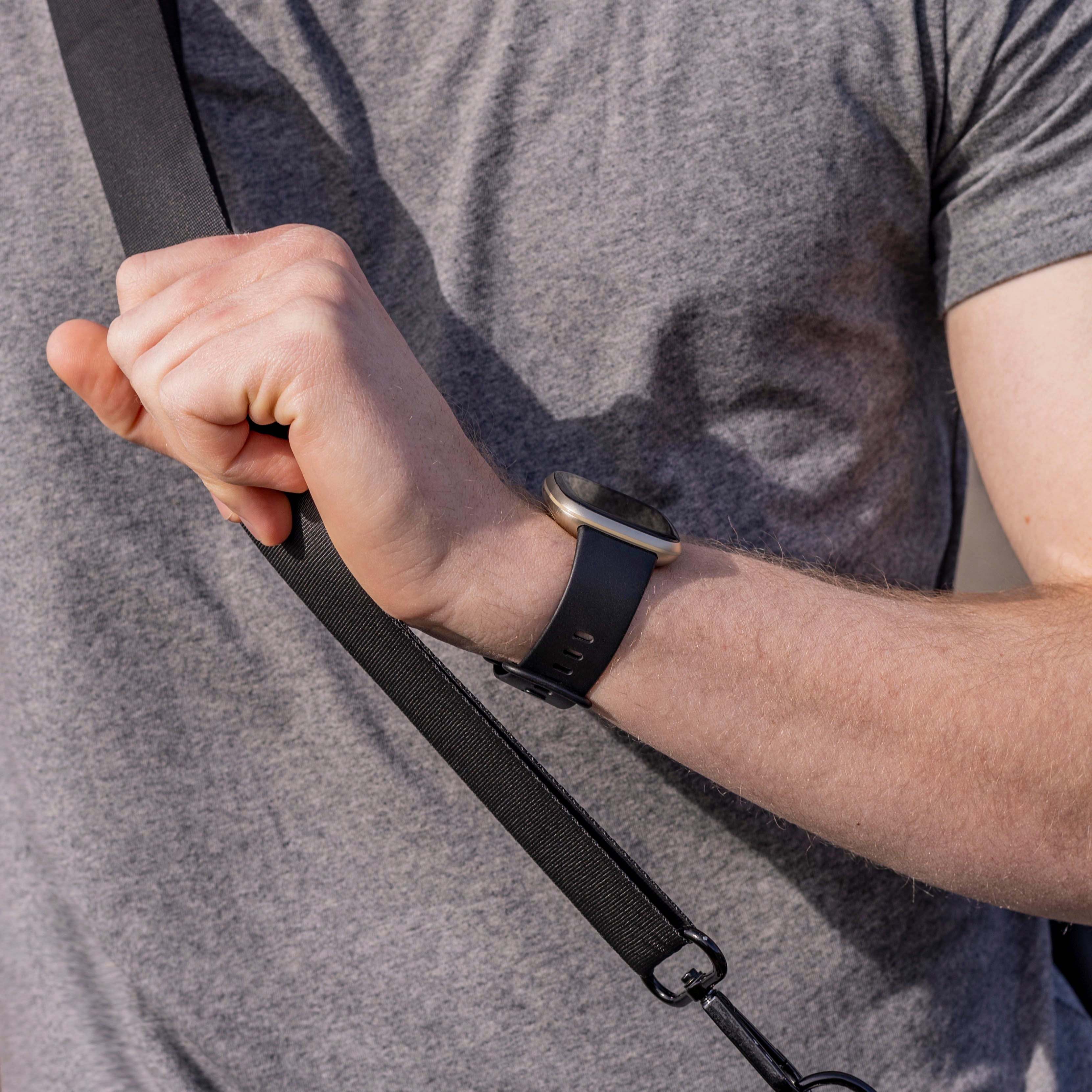 Černý originální klasický silikonový řemínek pro Fitbit Sense 2