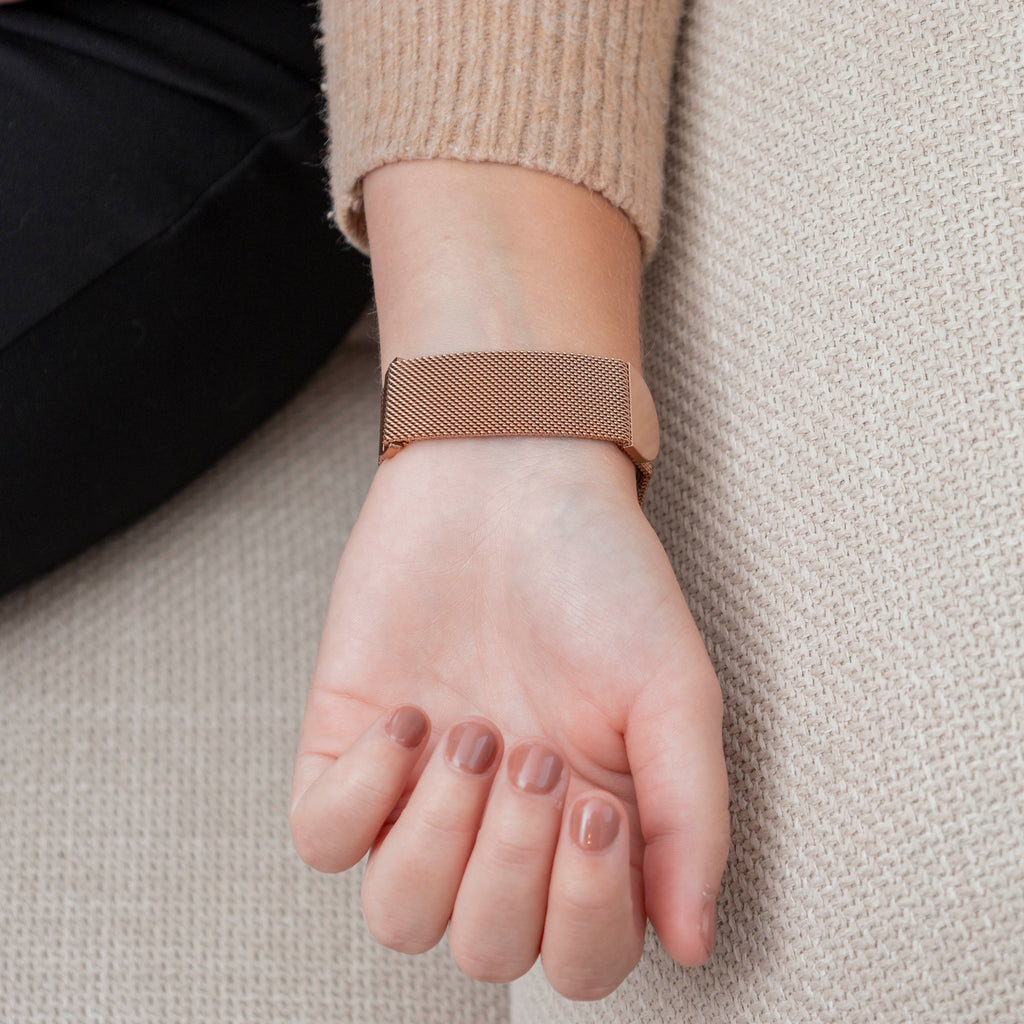 Náhradní milánský řemínek Fitbit Inspire 3 v růžovozlaté barvě