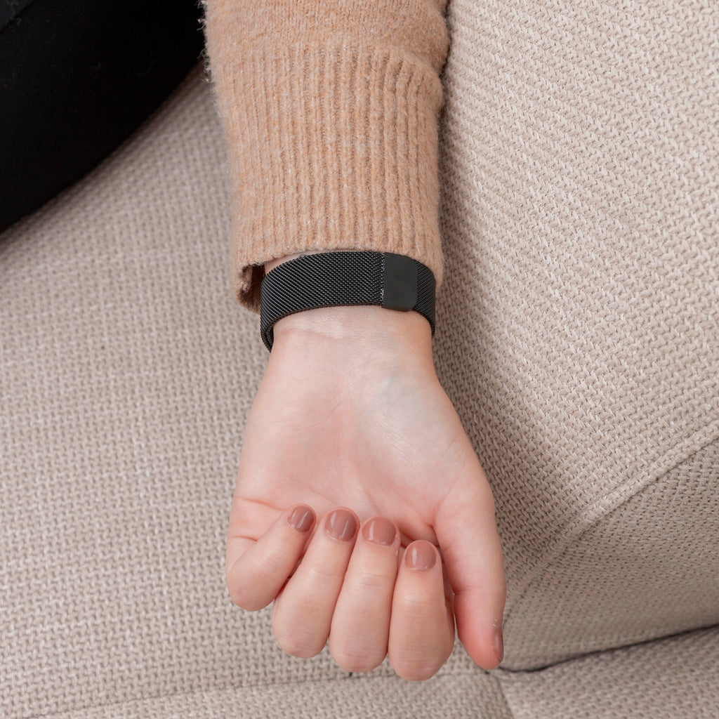 Zwarte Milanese armband voor Garmin Fenix 5 Plus en 6 Pro