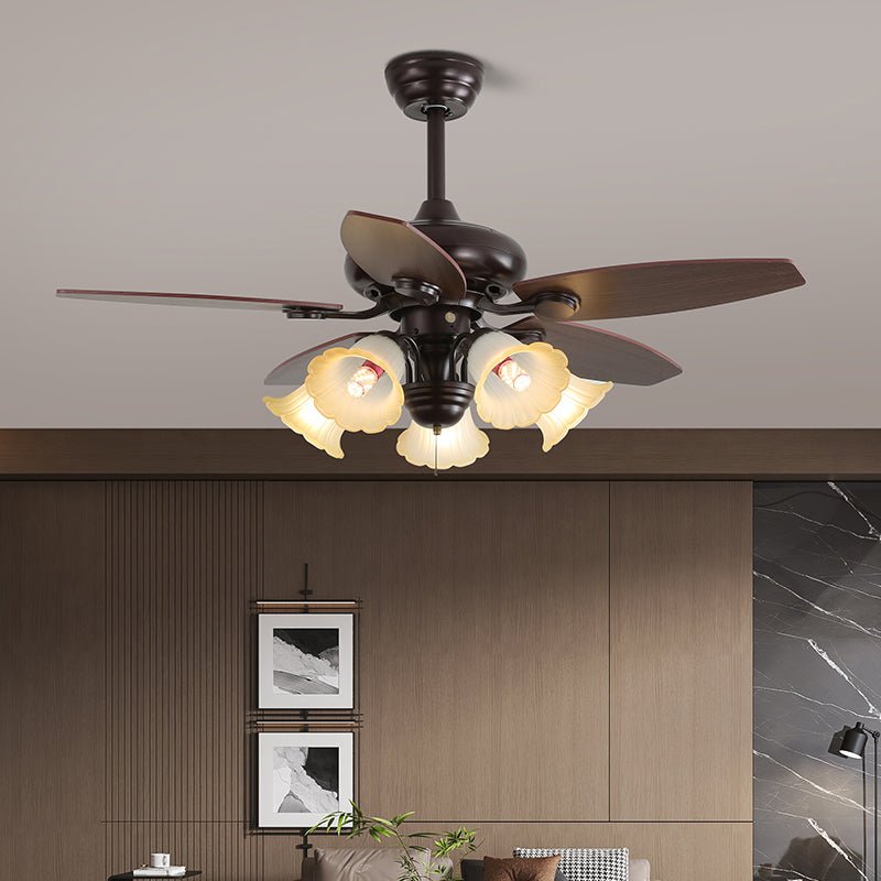 Vintage Ceiling Fan With Integrated Light And Classic Style