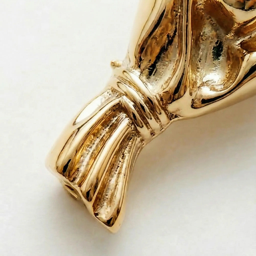 Broche portátil con jarrón — Abertura de 3-4cm para tallos de flores frescas