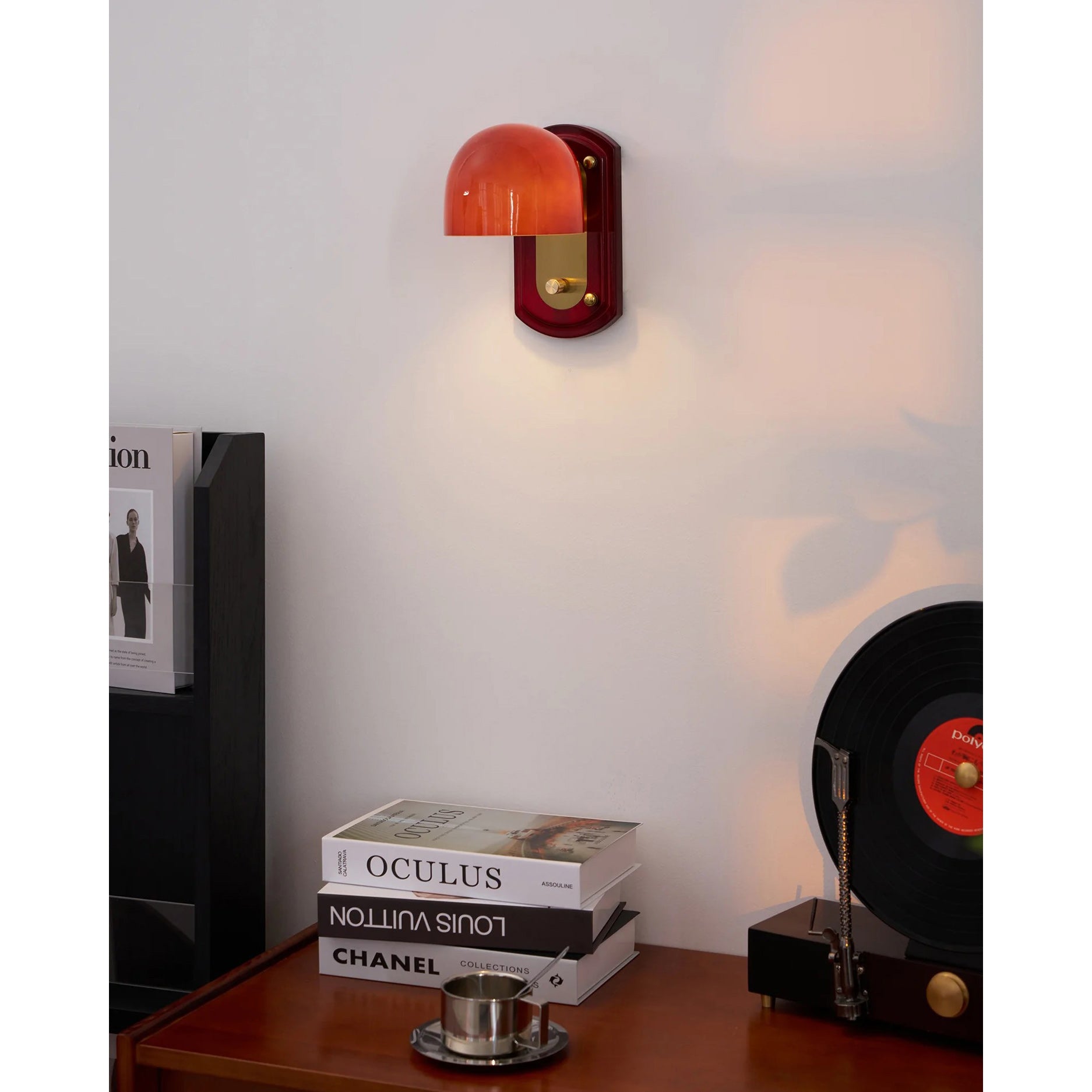 Crimson Glass Lampshade Wall Light For Living And Dining Rooms
