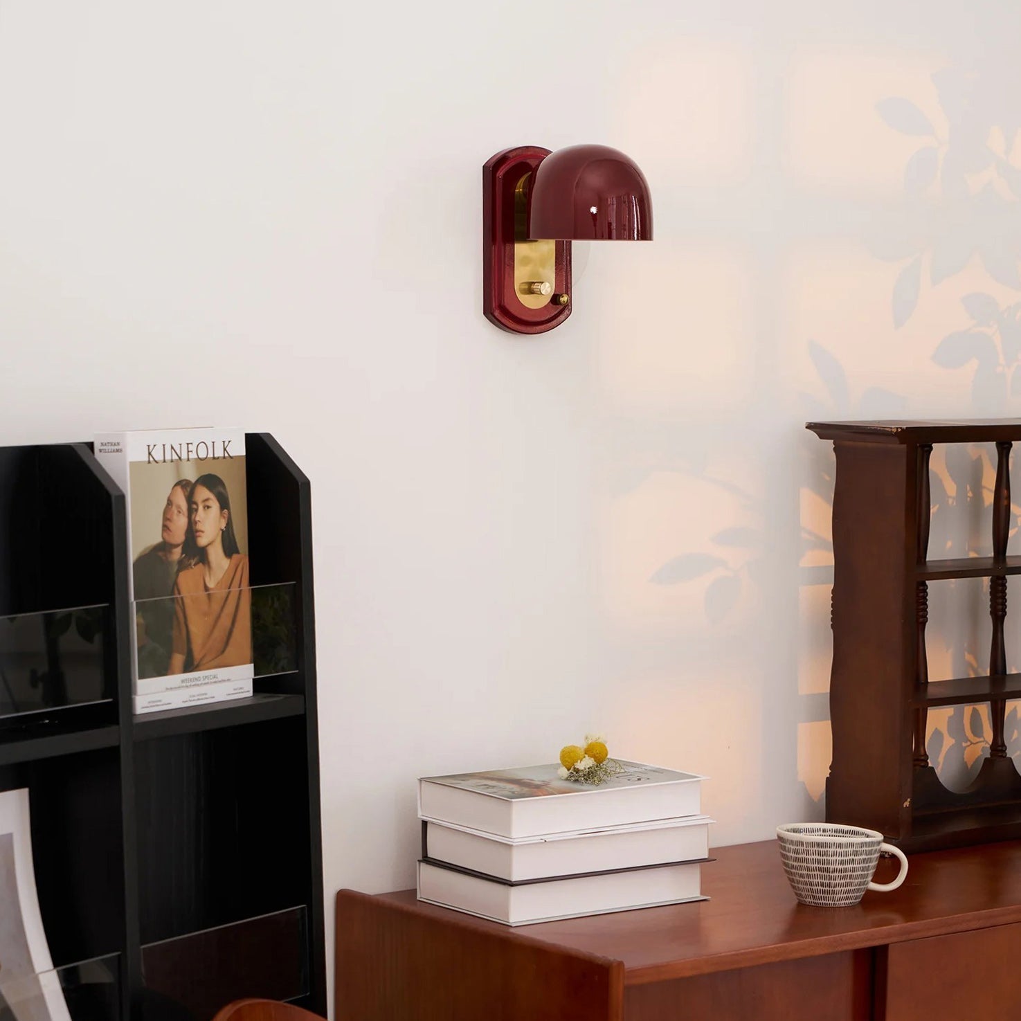 Crimson Glass Lampshade Wall Light For Living And Dining Rooms