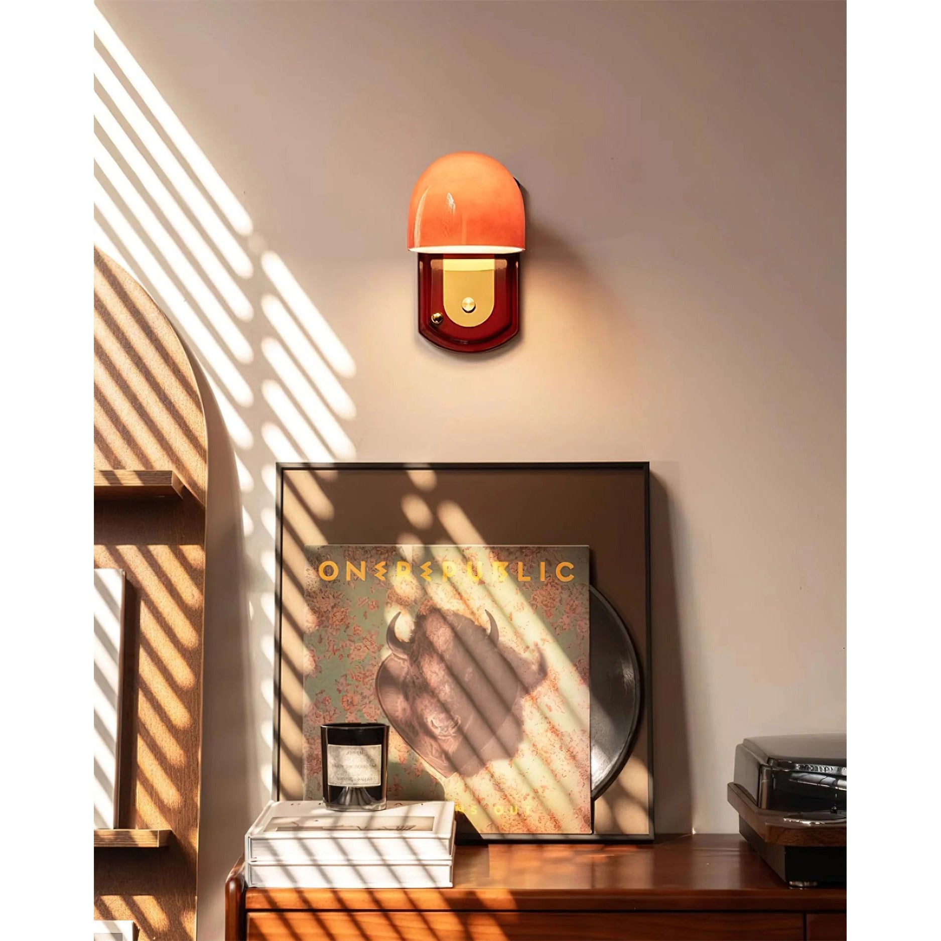 Crimson Glass Lampshade Wall Light For Living And Dining Rooms
