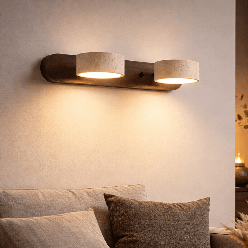 Aurelia LED-vegglampe i travertin — arkitekttegnet studiodesign