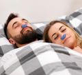 LuminaSleep Compact Nose Breathing Aid — bezmaskowe urządzenie do oddychania przez nos z nawiewem