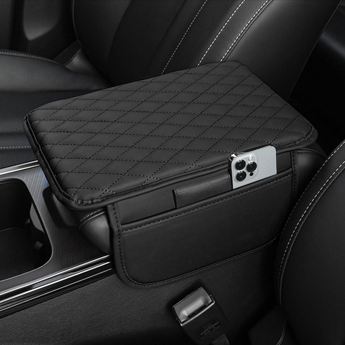 Comfort Luxe armstödsmatta i PU-läder — vadderat konsolskydd, integrerade förvaringsfickor