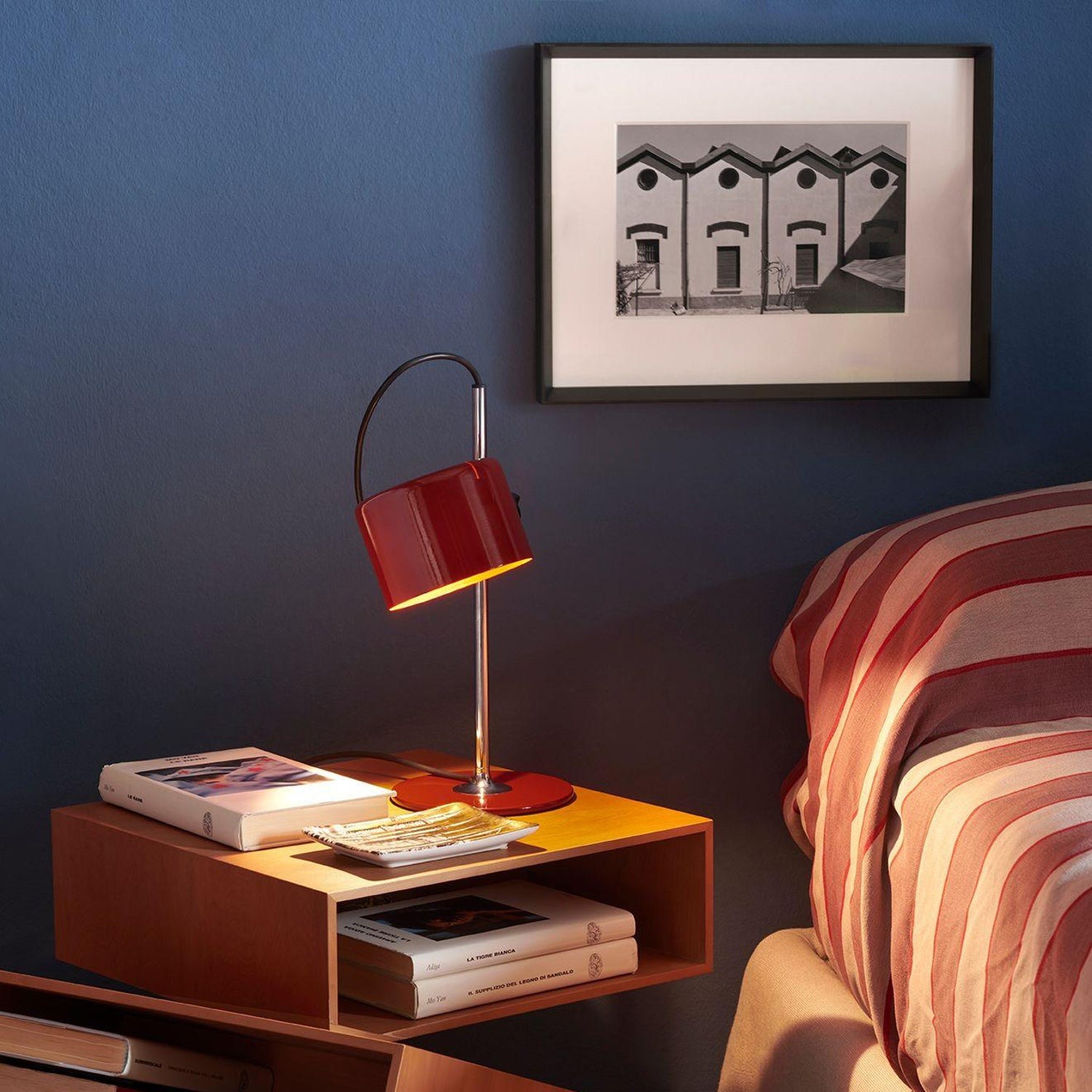 Industrial Metal Desk Lamp With Adjustable Arm And Multi-Directional Lighting