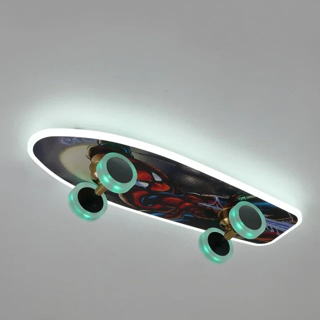 LED světla LumaDeck ve tvaru skateboardu v jasných barvách pro dětské pokoje, dekorace a hravé akcenty  