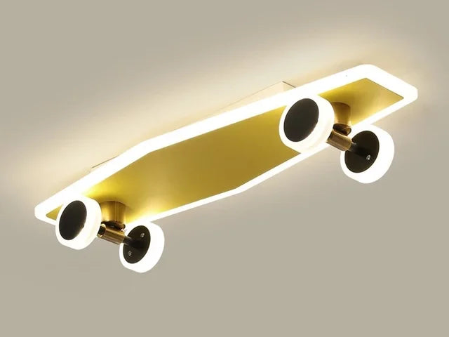 LED světla LumaDeck ve tvaru skateboardu v jasných barvách pro dětské pokoje, dekorace a hravé akcenty  