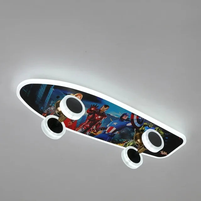 LED světla LumaDeck ve tvaru skateboardu v jasných barvách pro dětské pokoje, dekorace a hravé akcenty  