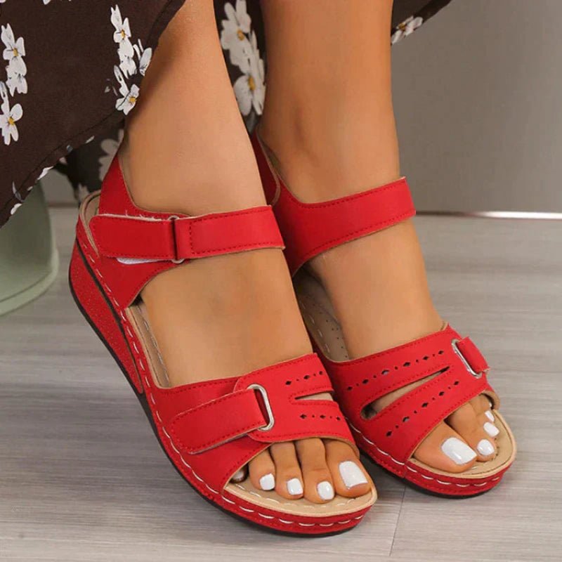 Sandalias ajustables para mujer Luma en rojo – cuero ecológico
