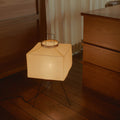 Stojací lampa Akari z rýžového papíru s geometrickým japonským designem, bílá