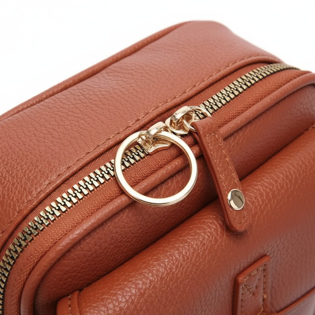 Každodenní crossbody taška Dayguard — nastavitelný popruh, prostorné uspořádání úložného prostoru