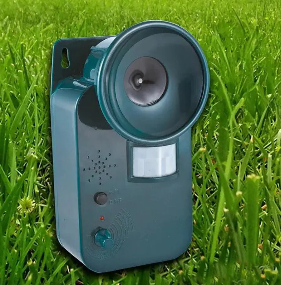 EcoShield Ultrasonic Animal Deterrent — Battery Powered, Motion Detection, LED Flash, Portable
